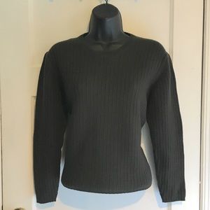 Brooks 346 Women’s V Neck Fine Italian Merino Wool